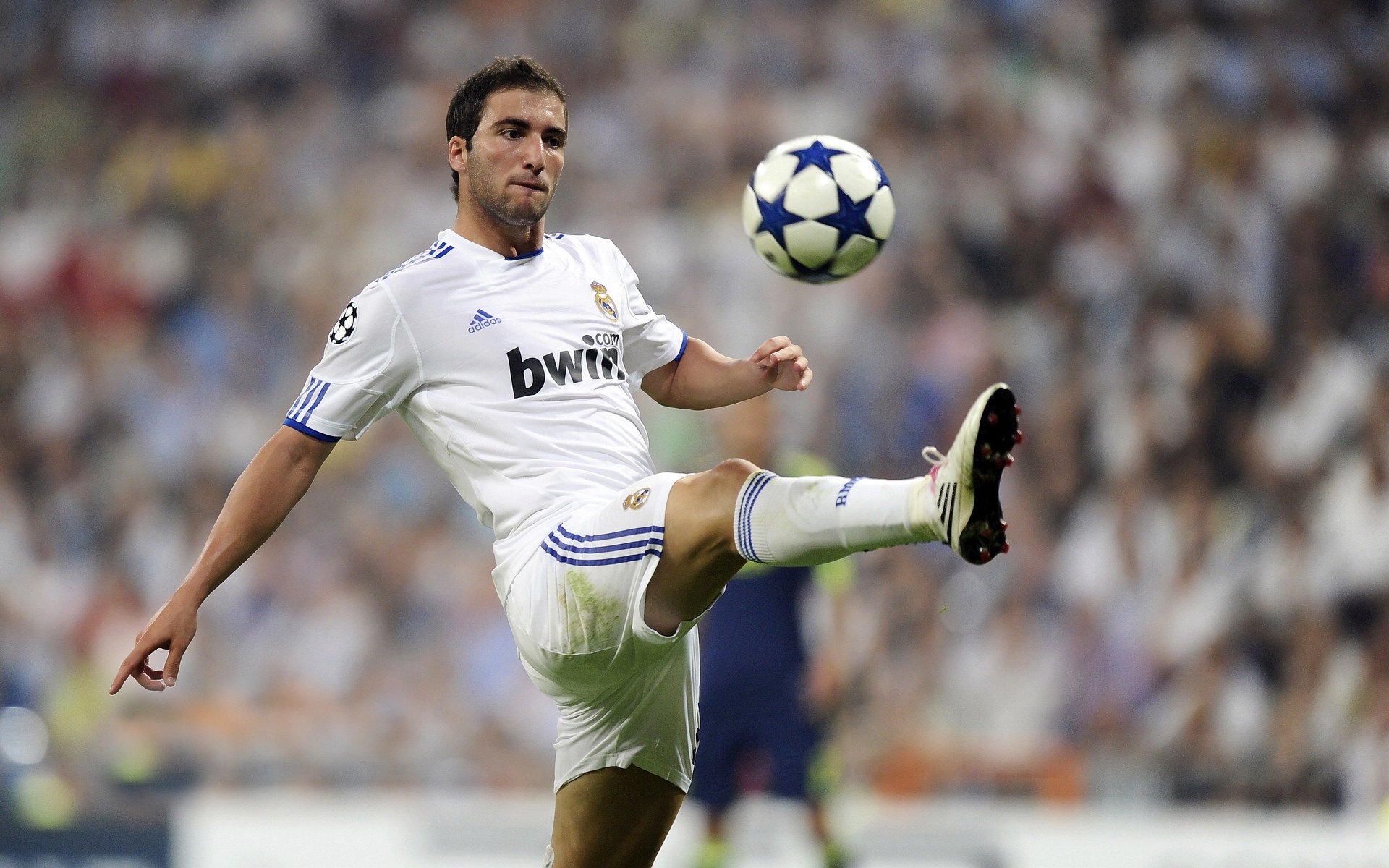 体育新闻中心今日盘点,最新的体育新闻报道在哪看